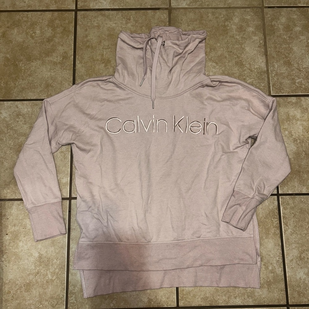 Calvin Klein women's cowl neck pullover sweatshirt in dusty pink. Size M